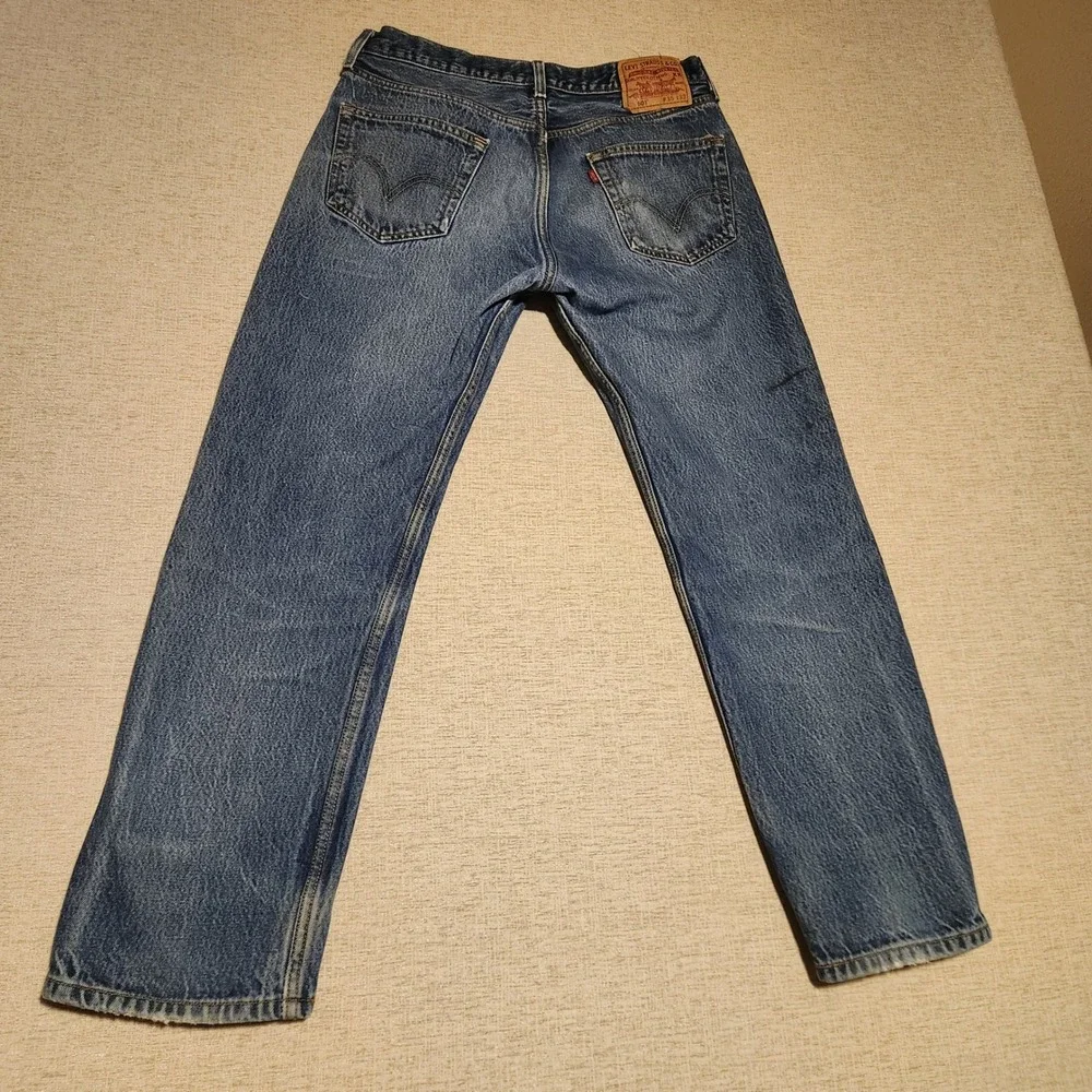 Levis 501 Original Jeans Mens 35x32 Blue Straight Leg Button Fly Faded Denim